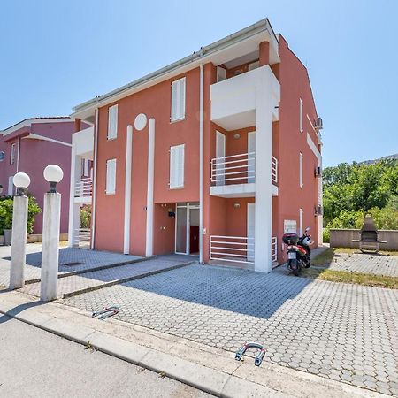 Apartments Melania & Antonia Baska  Bagian luar foto