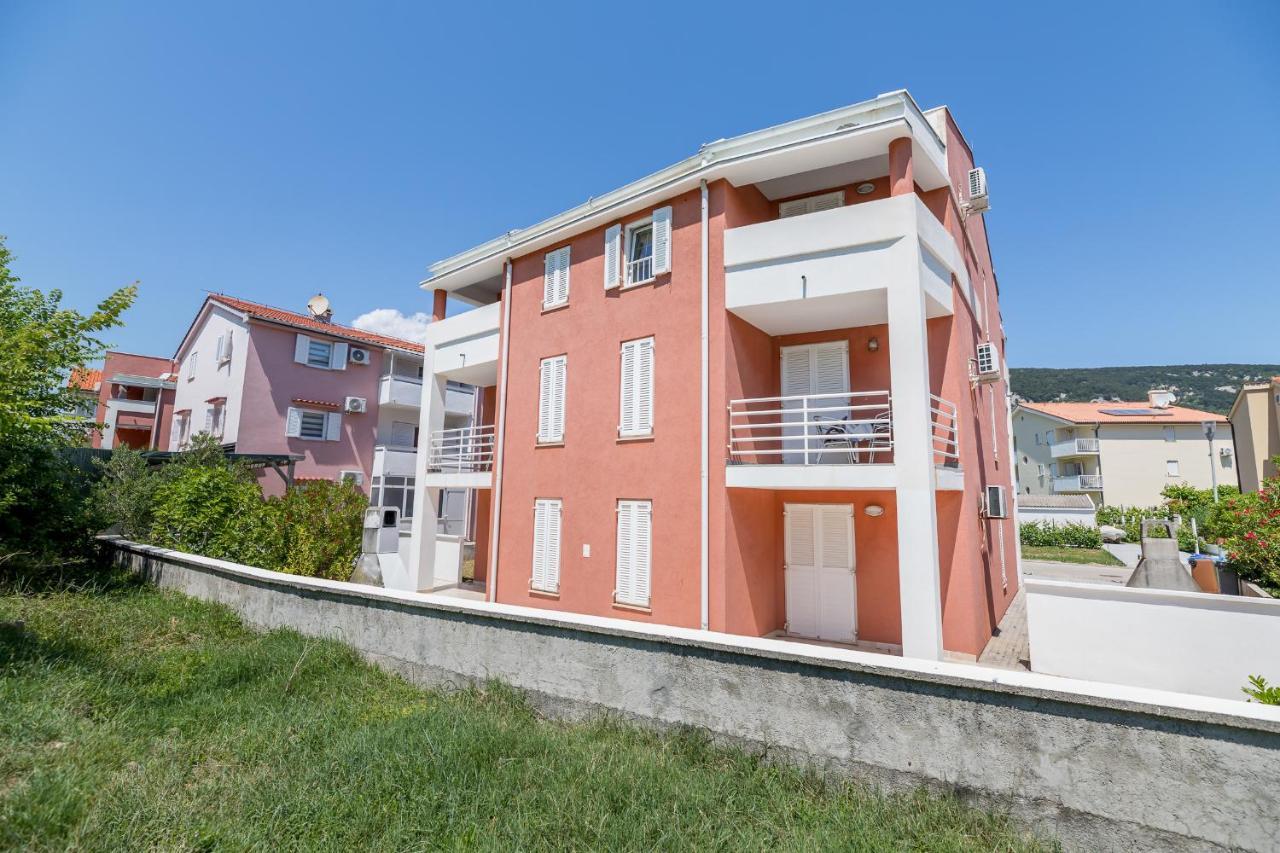 Apartments Melania & Antonia Baska  Bagian luar foto